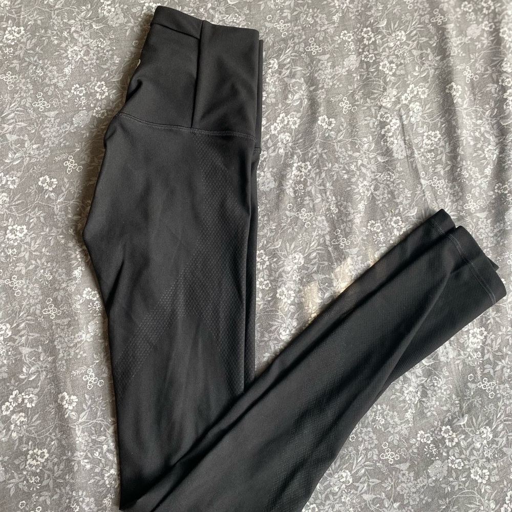 Lululemon black leggings size 2 NWOT